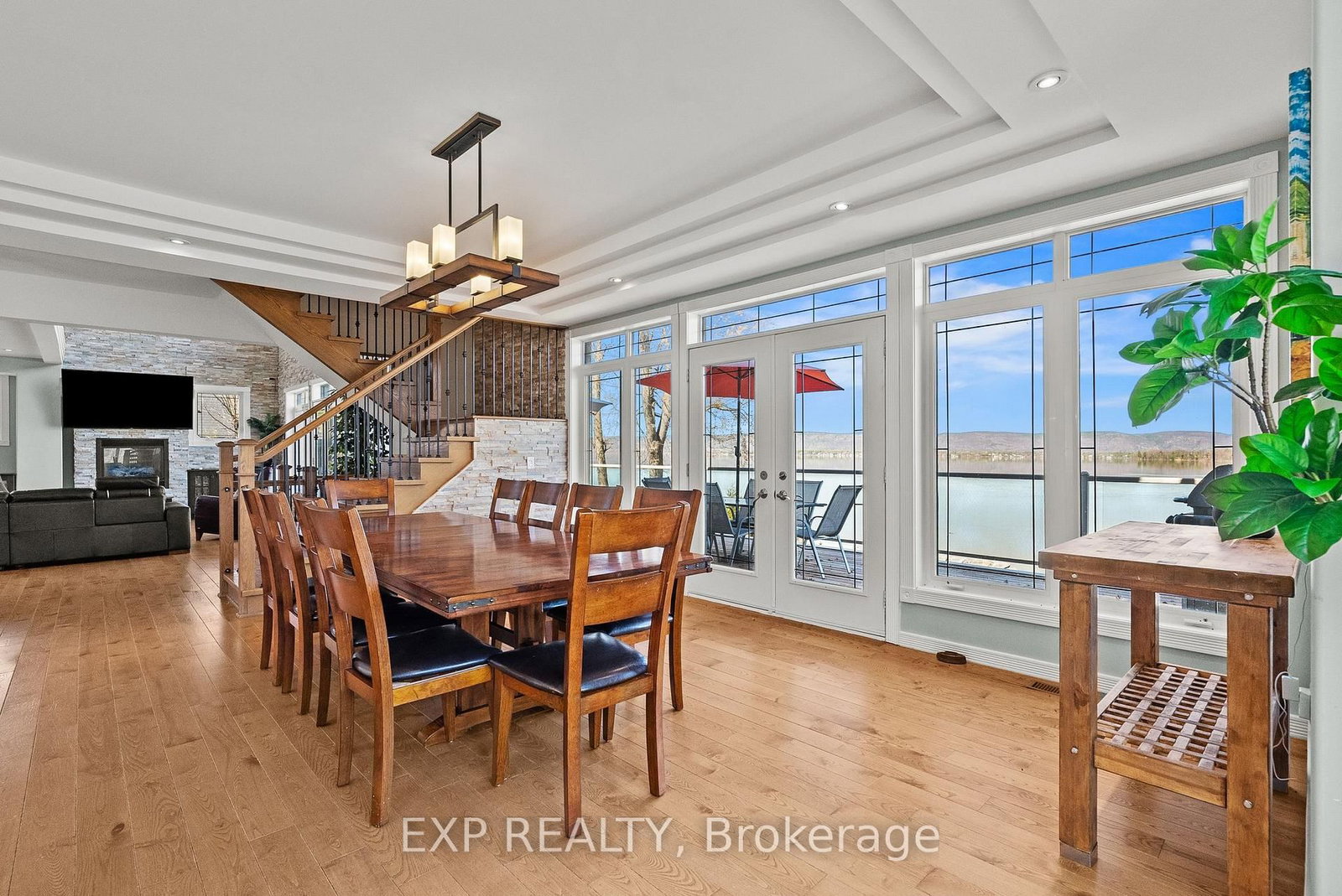 102 Allbirch Road • Ottawa, ON photo 10