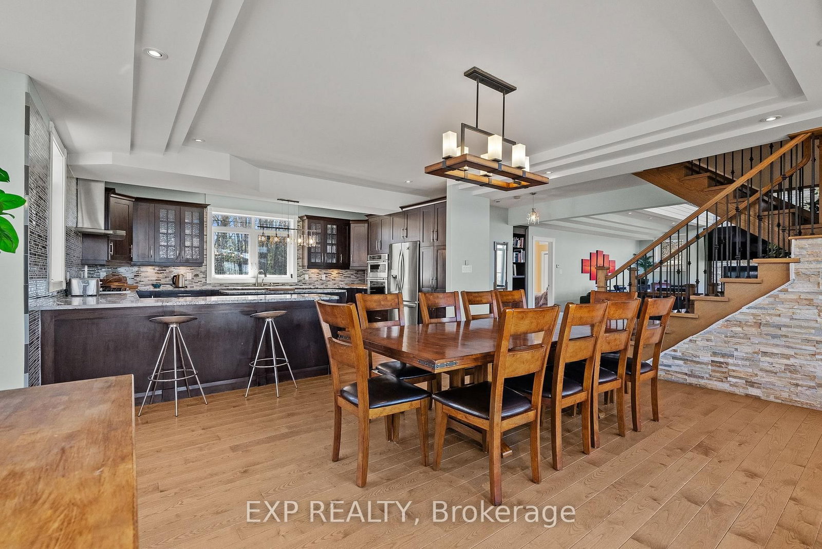 102 Allbirch Road • Ottawa, ON photo 11