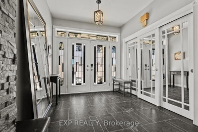 102 Allbirch Road • Ottawa, ON photo 3
