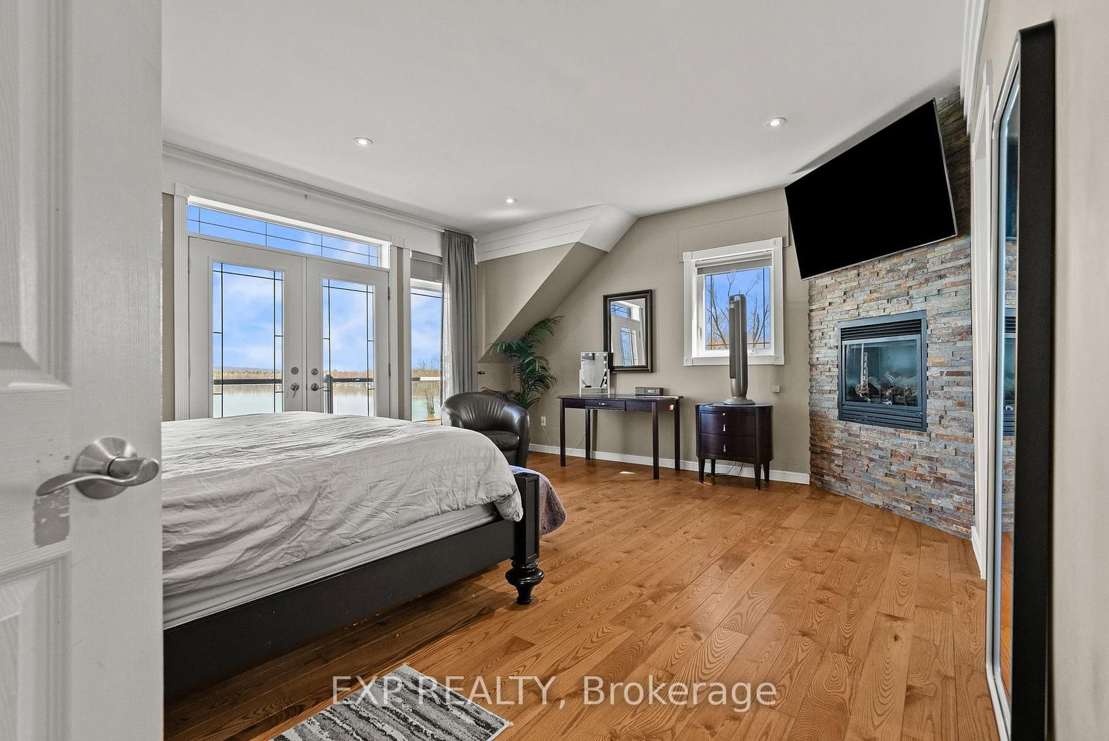 102 Allbirch Road • Ottawa, ON photo 35