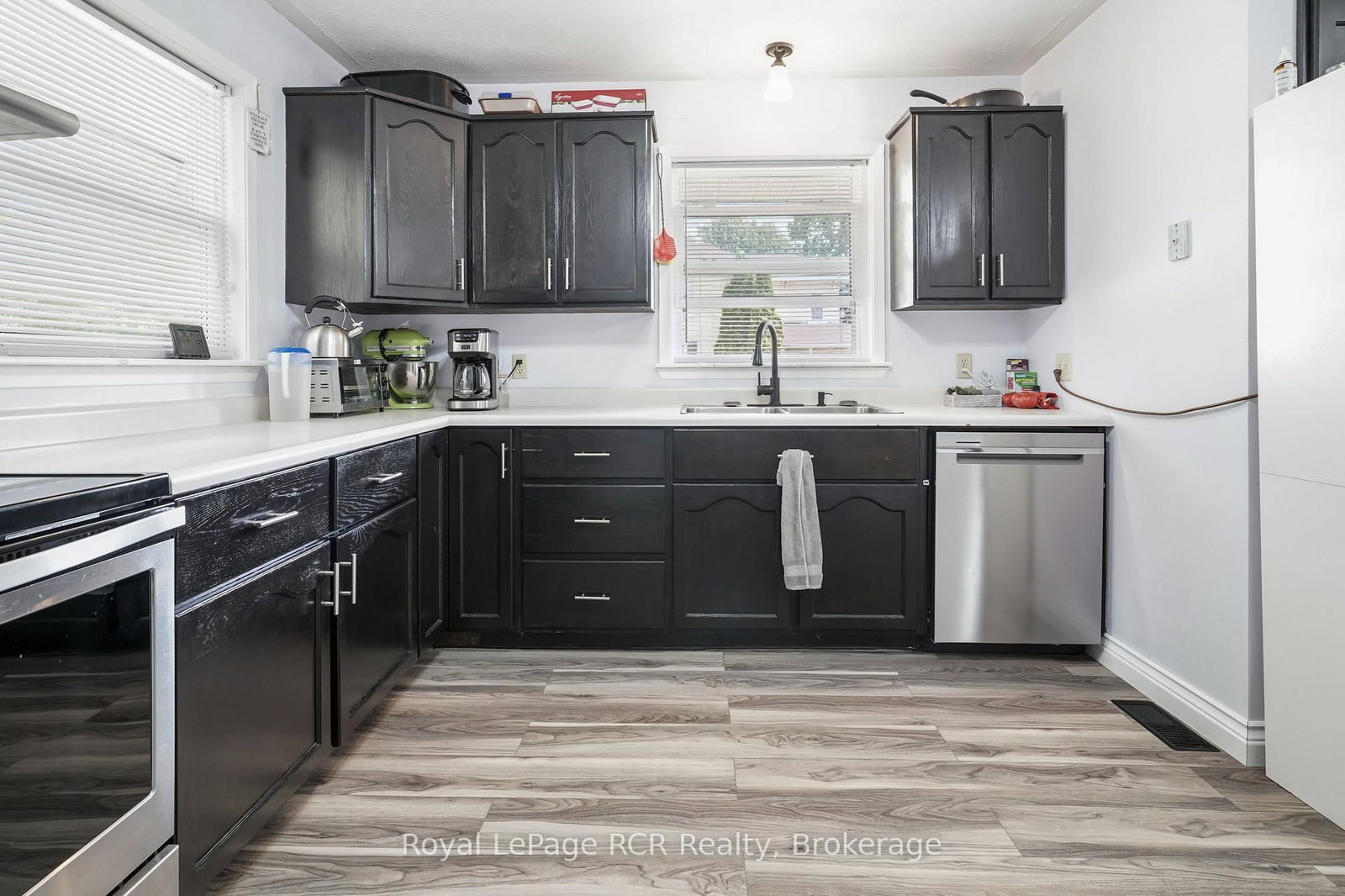 16 Patrick Street W • North Huron, ON photo 10