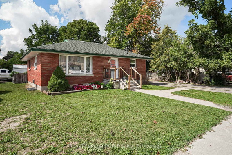16 Patrick Street W