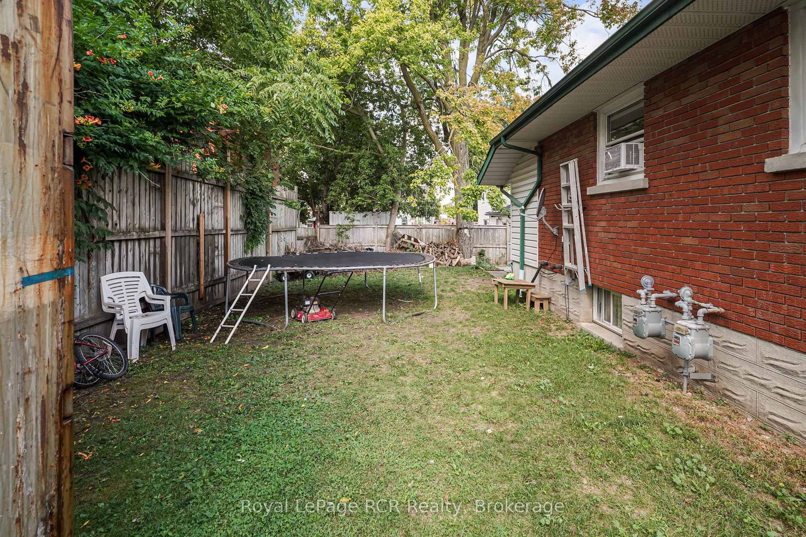 16 Patrick Street W • North Huron, ON photo 6