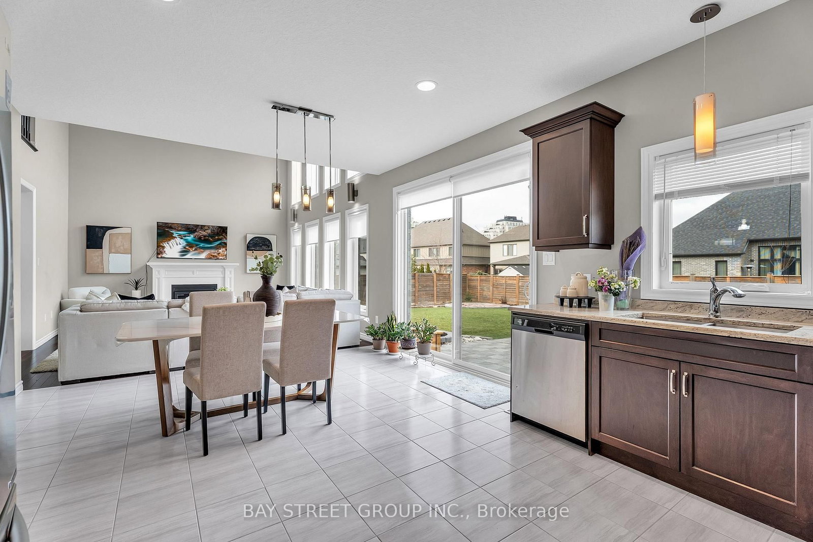 566 Bradwell Chase • London North, ON photo 12