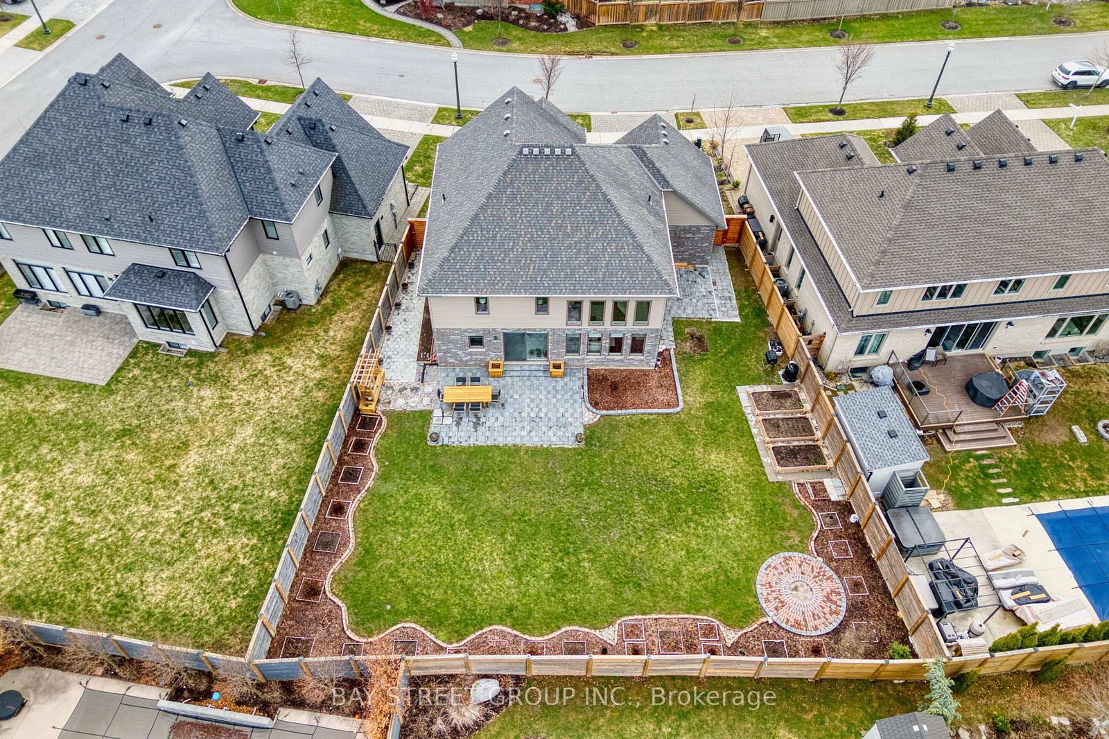 566 Bradwell Chase • London North, ON photo 36