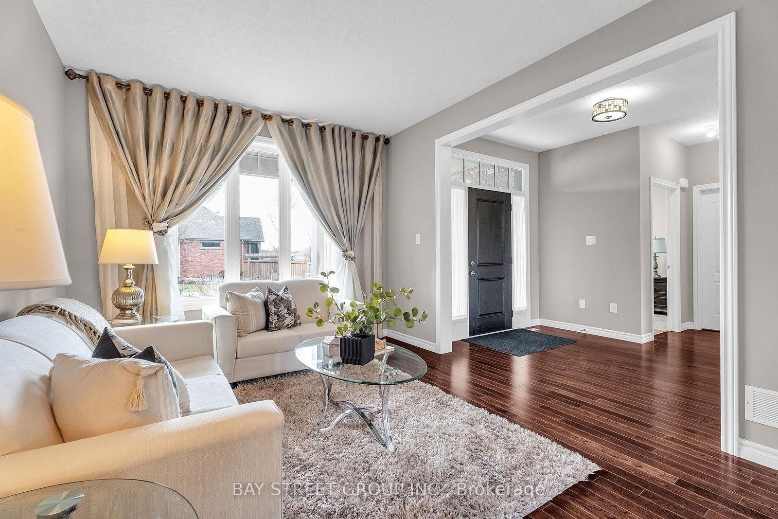 566 Bradwell Chase • London North, ON photo 5