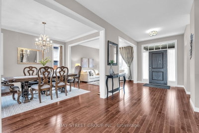 566 Bradwell Chase • London North, ON photo 9