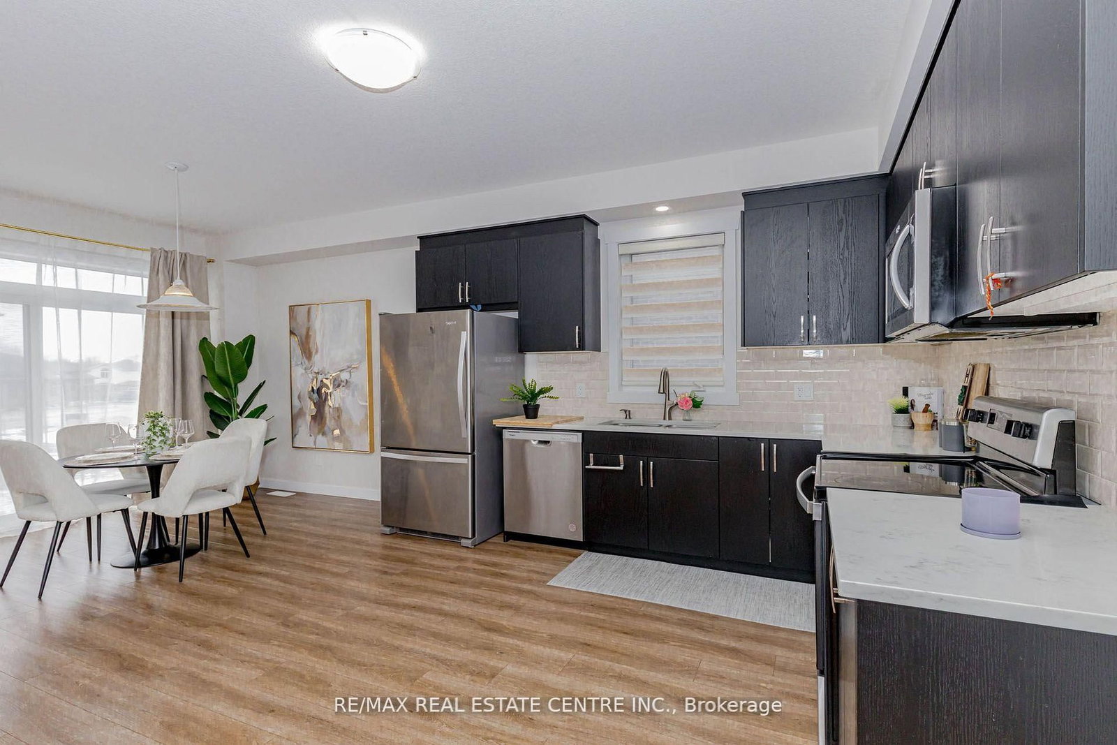 8 Moon Crescent • Cambridge, ON photo 15