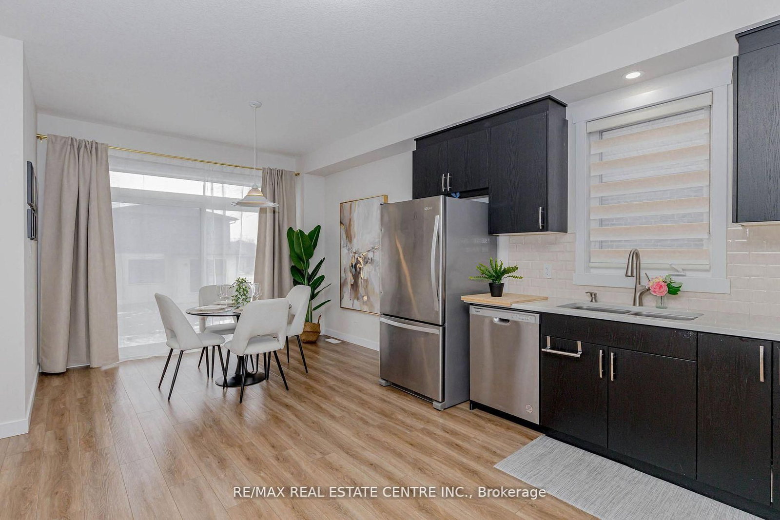 8 Moon Crescent • Cambridge, ON photo 20