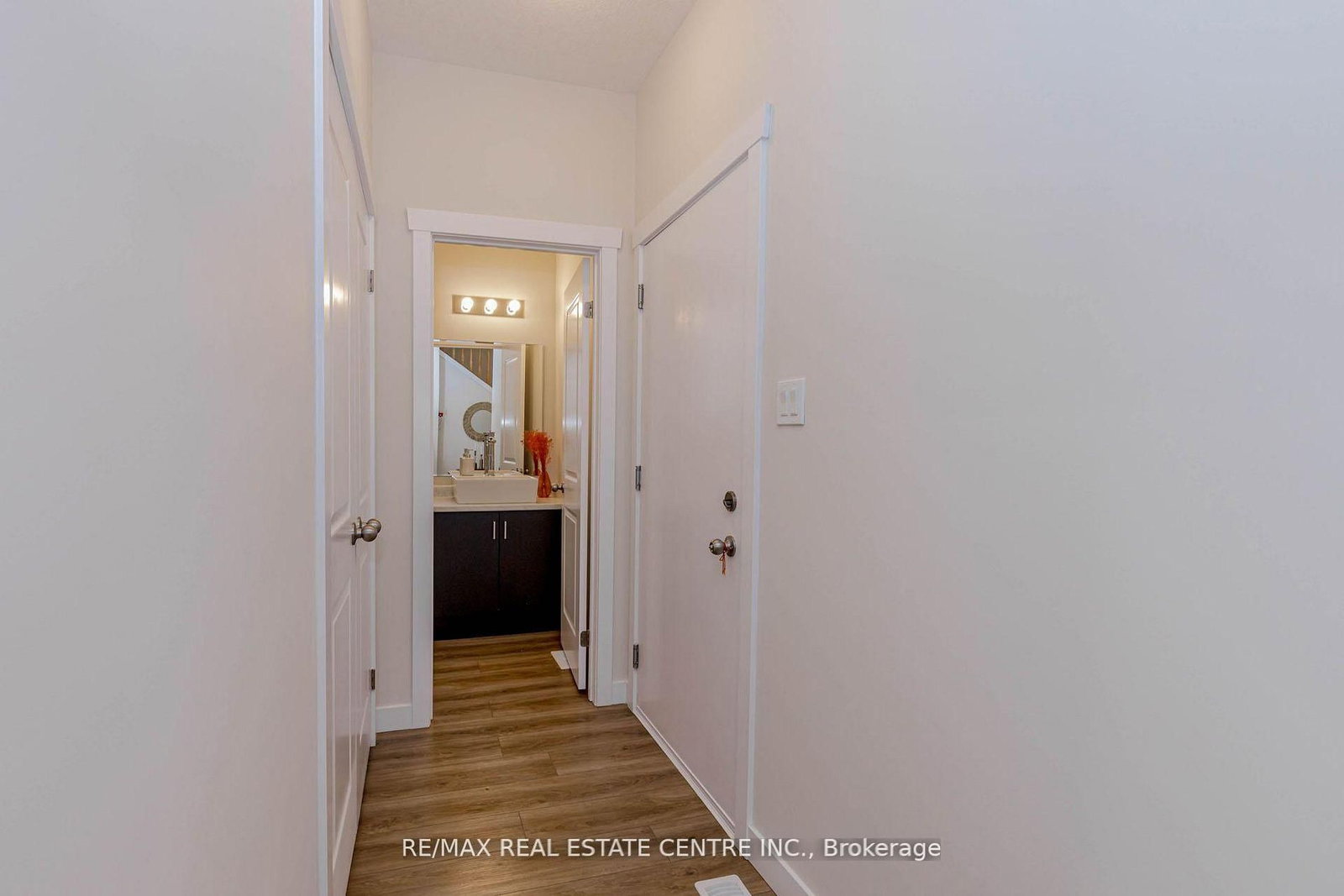 8 Moon Crescent • Cambridge, ON photo 32
