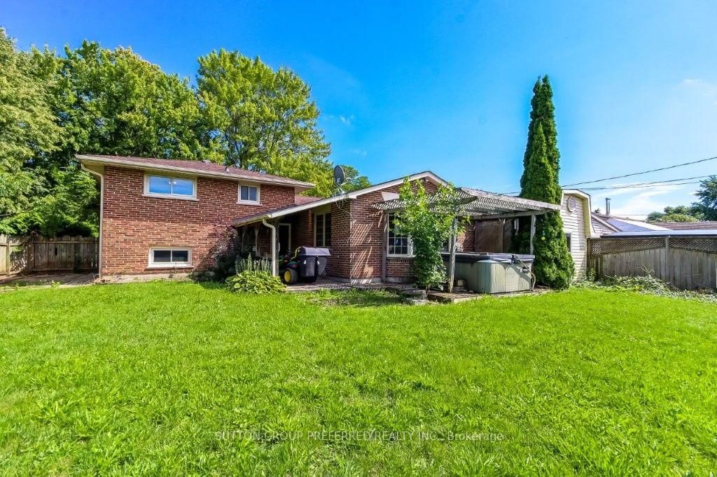 1 Pickwick Place • London East, ON photo 14