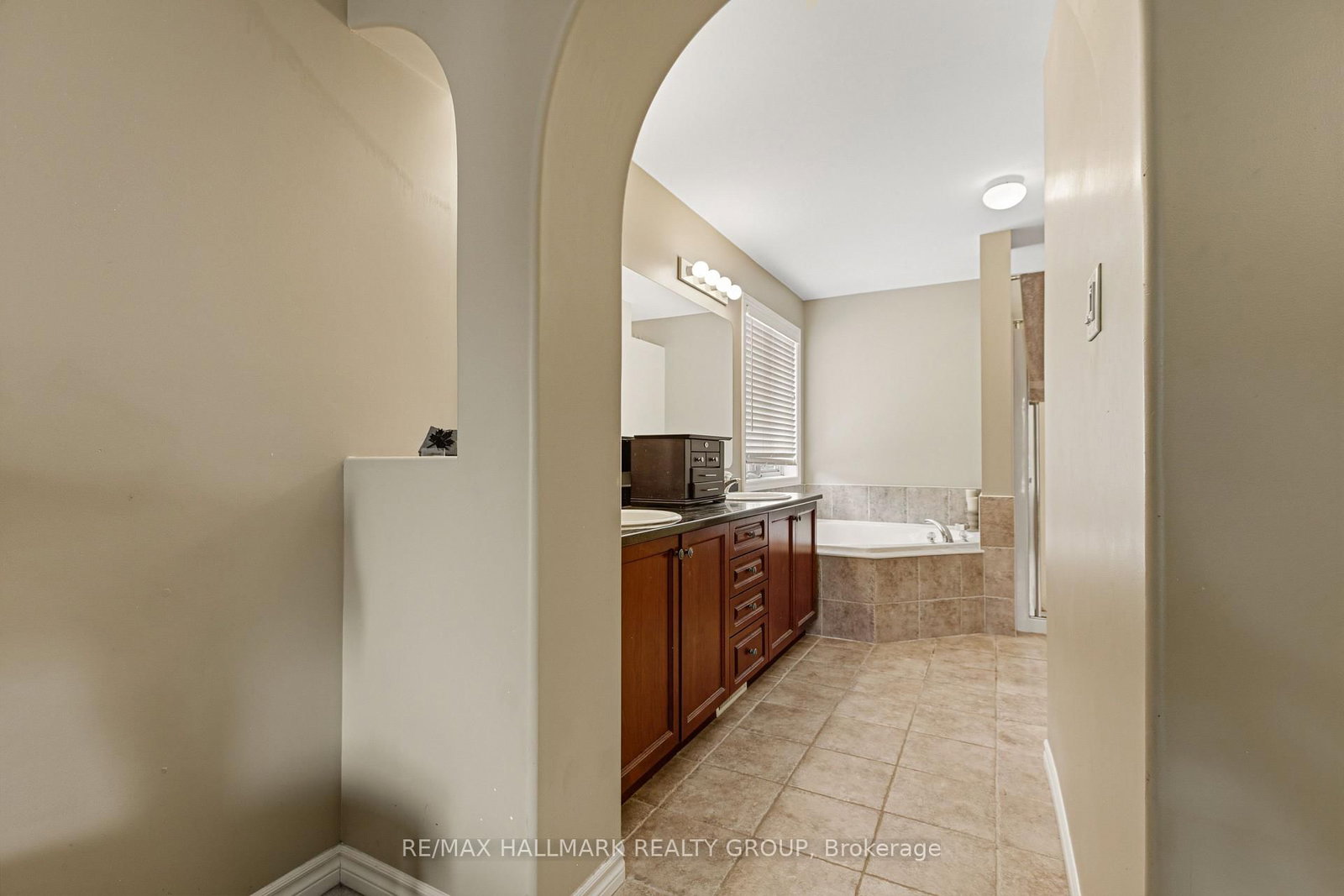 9 Blackshire Circle • Ottawa, ON photo 27