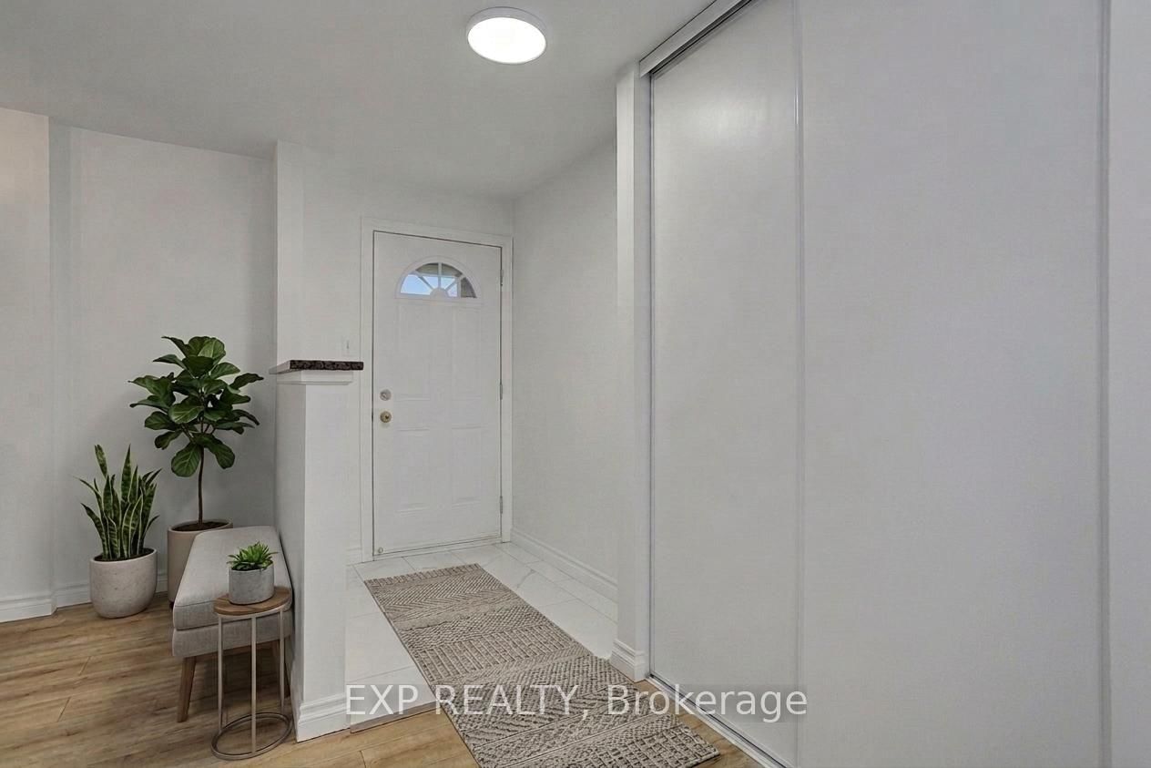 20 Hart Avenue • #F • Ottawa, ON photo 4