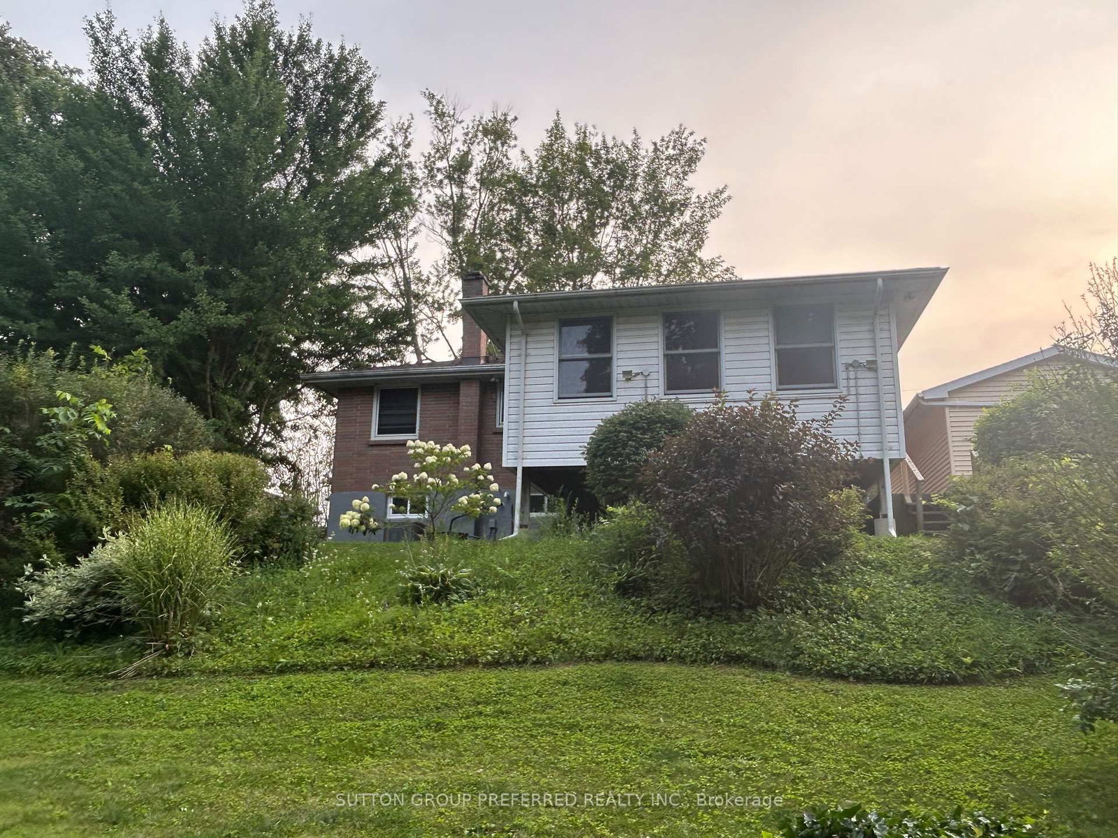 164 McKeand Street • Ingersoll, ON photo 3