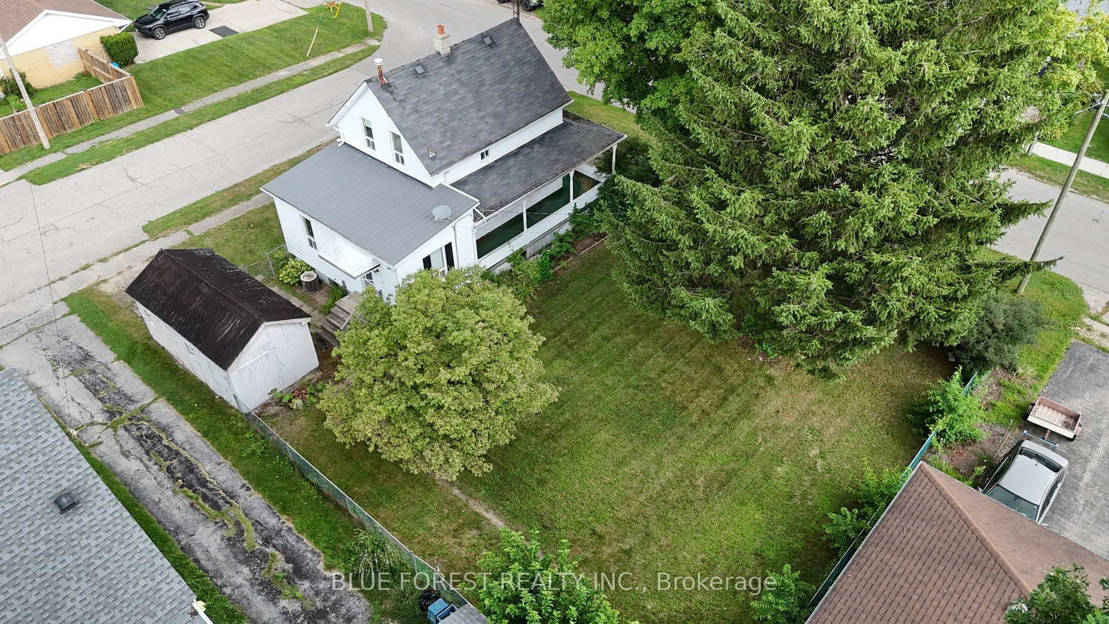 248 Ridout Street • West Elgin, ON photo 38
