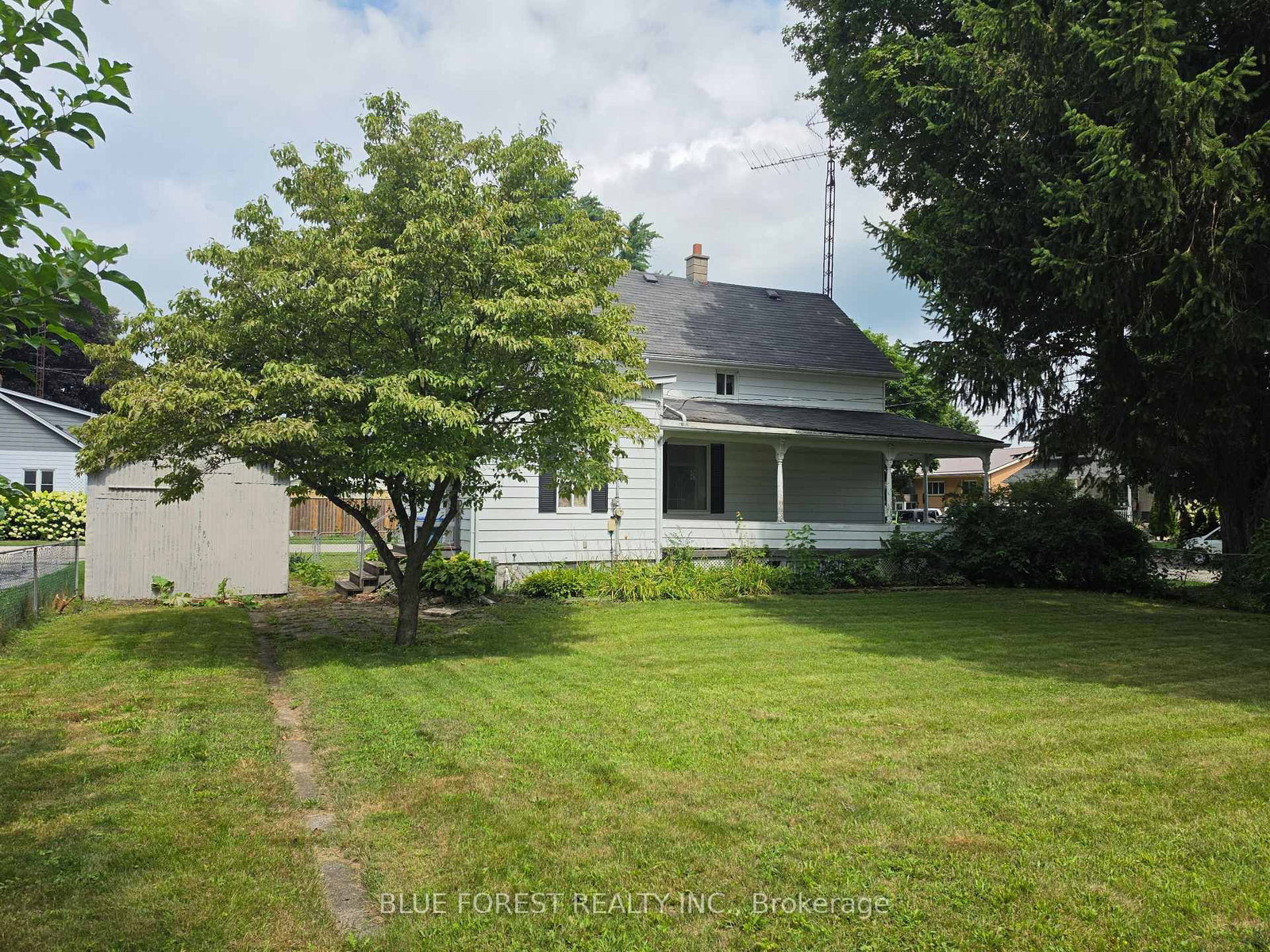 248 Ridout Street • West Elgin, ON photo 4