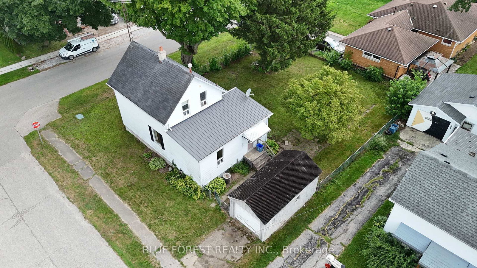 248 Ridout Street • West Elgin, ON photo 40