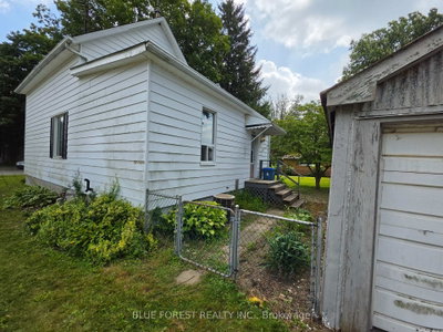 248 Ridout Street • West Elgin, ON photo 6