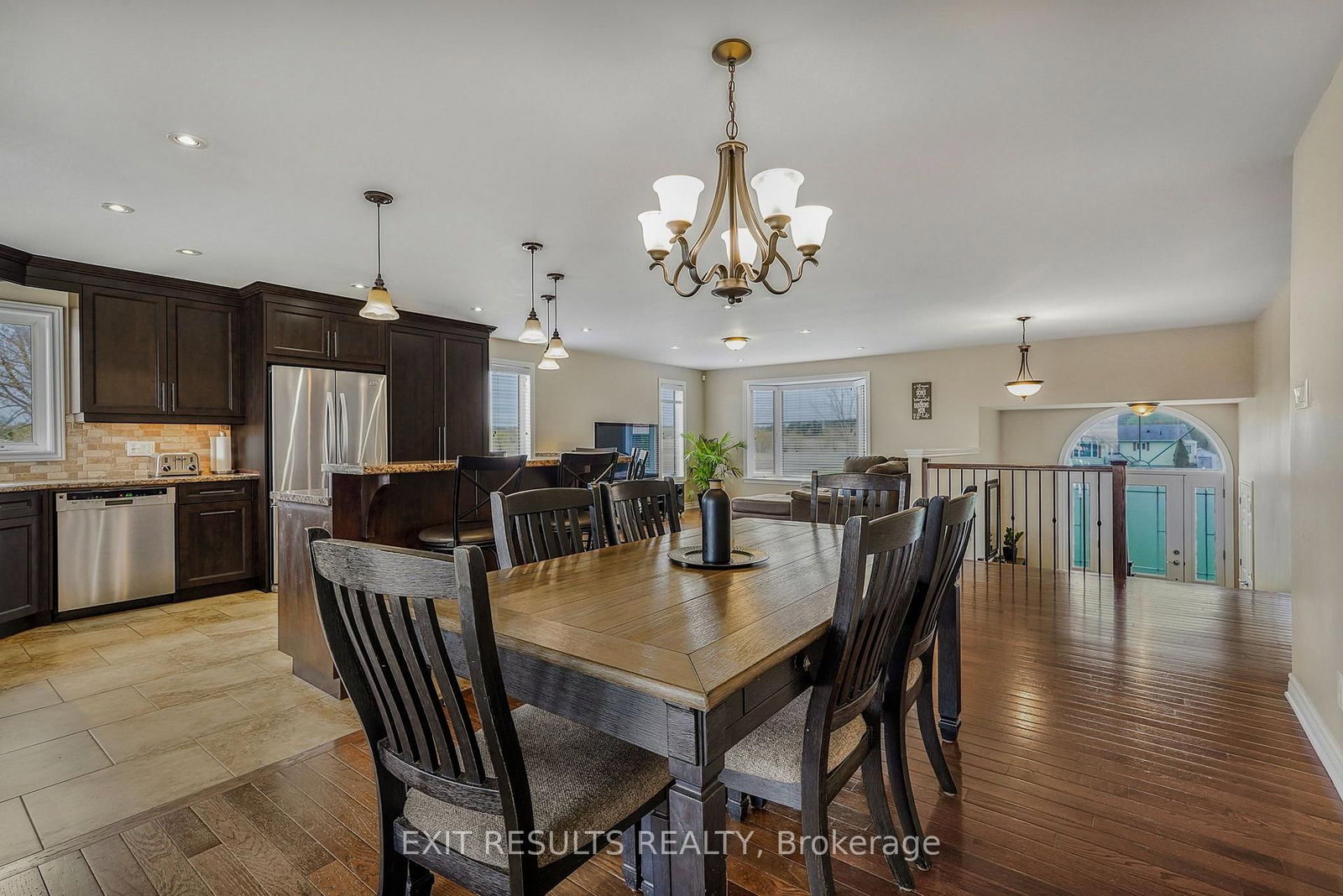 1887 Champlain Street • Out of Area, ON photo 12