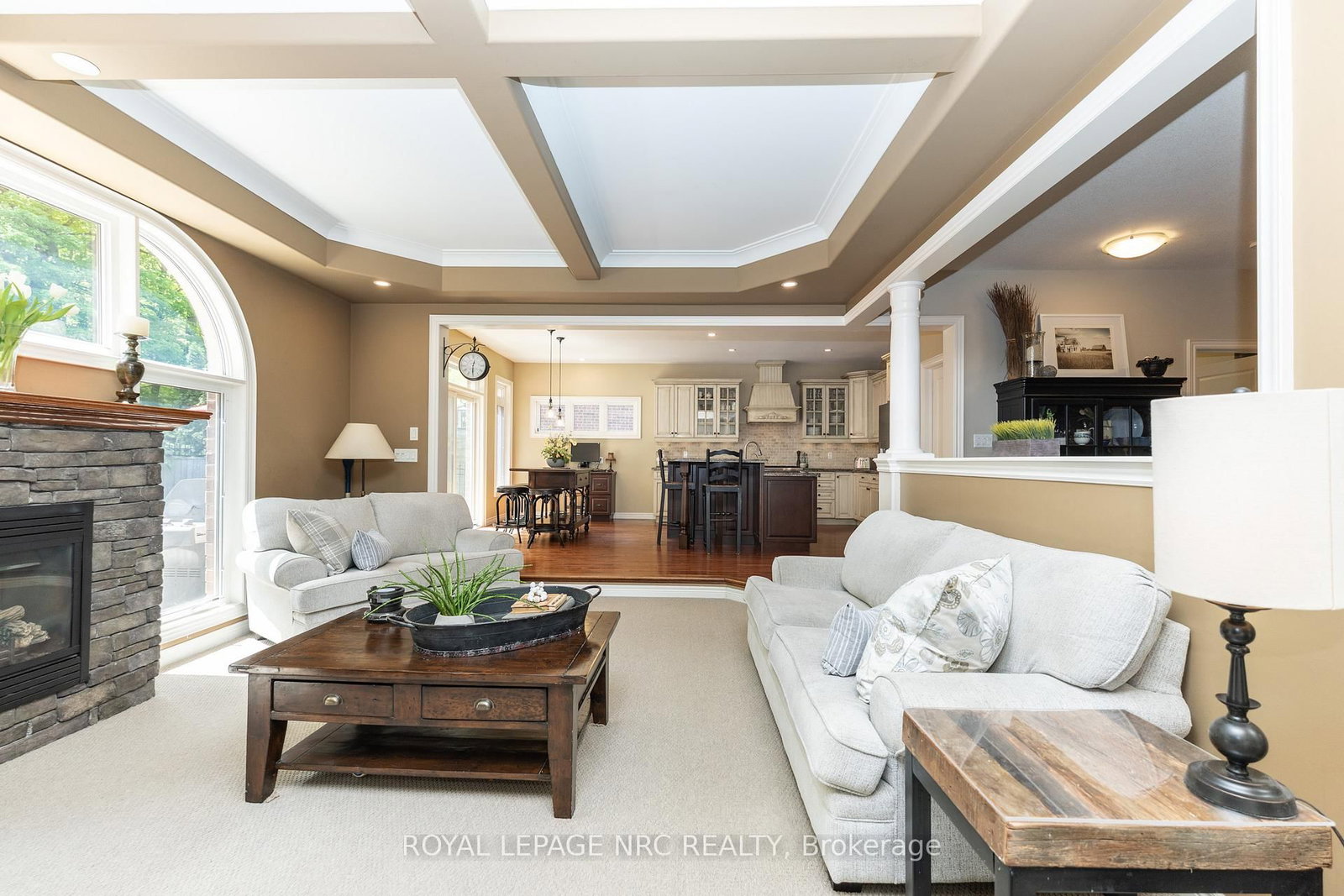 27 Bell Avenue • Grimsby, ON photo 16