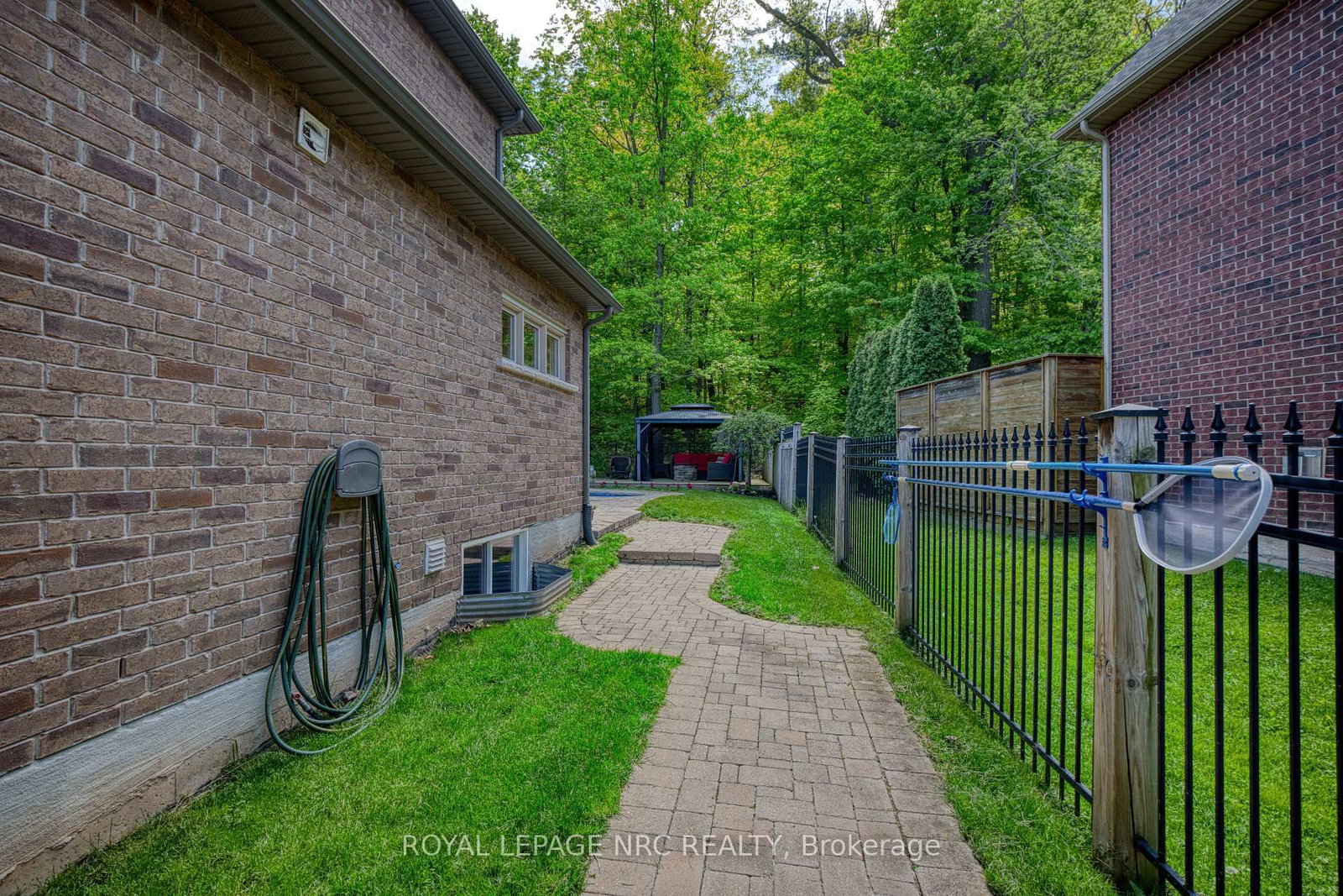 27 Bell Avenue • Grimsby, ON photo 42