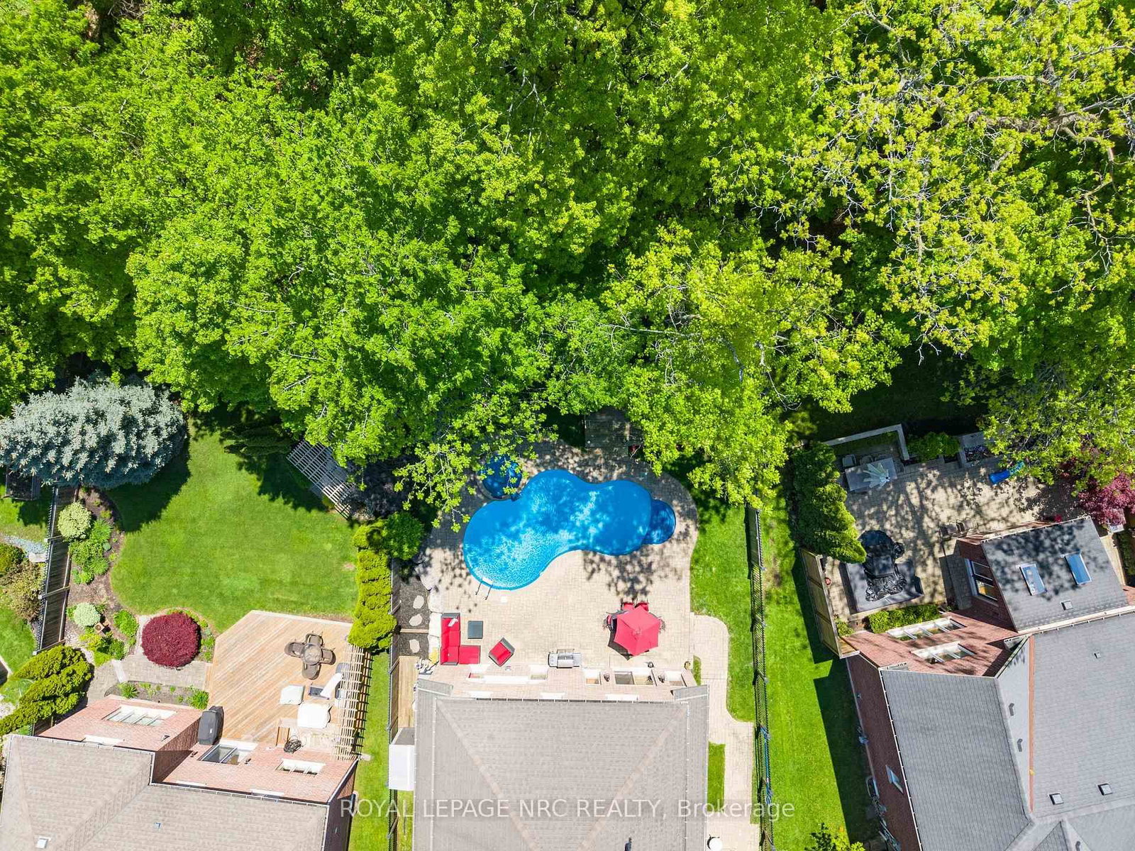27 Bell Avenue • Grimsby, ON photo 48