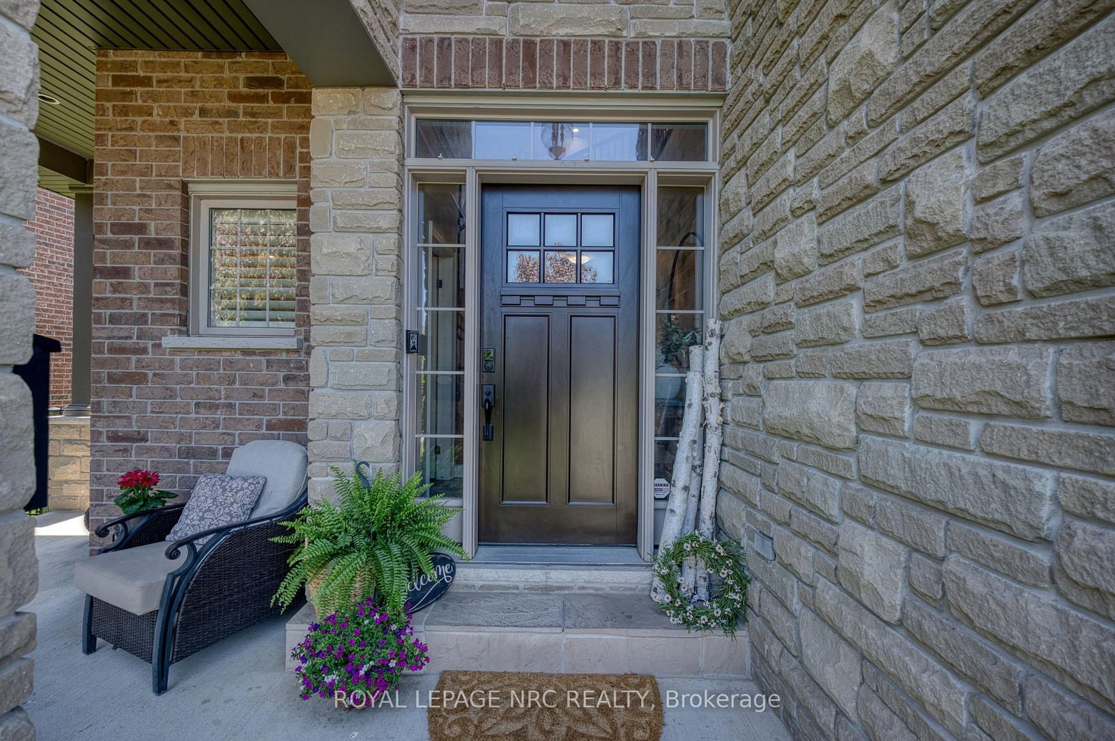 27 Bell Avenue • Grimsby, ON photo 8