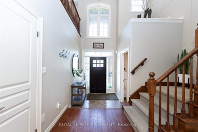 27 Bell Avenue • Grimsby, ON photo 9
