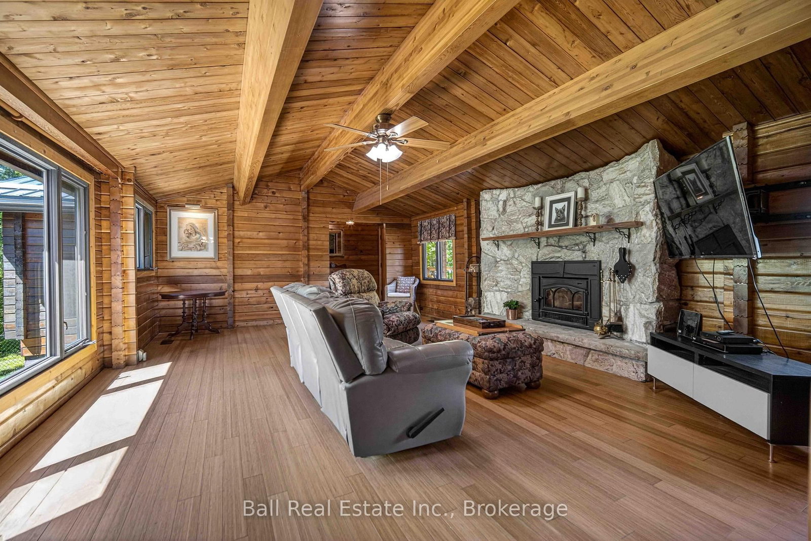 1982 County Rd 8 • Kawartha Lakes, ON photo 10