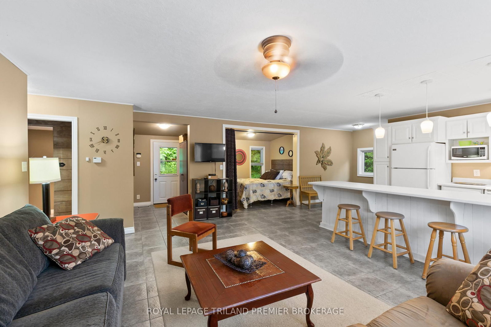 7710 Clayton Street • Lambton Shores, ON photo 19