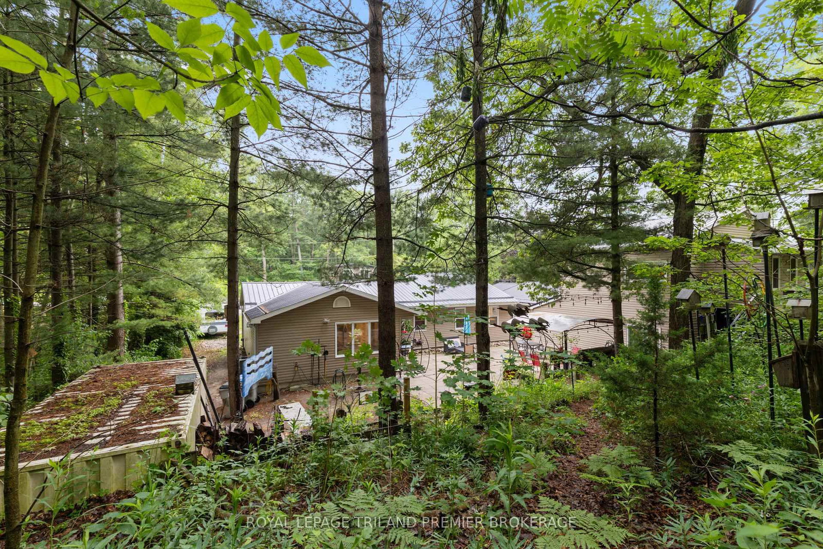 7710 Clayton Street • Lambton Shores, ON photo 39
