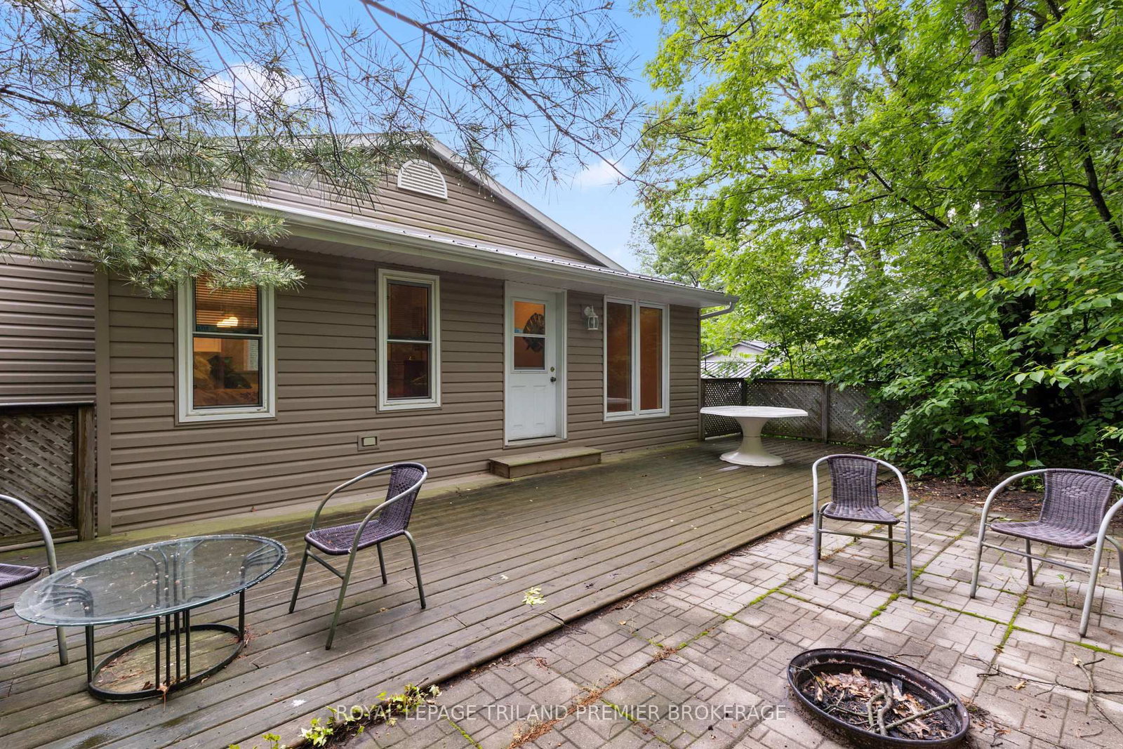 7710 Clayton Street • Lambton Shores, ON photo 43