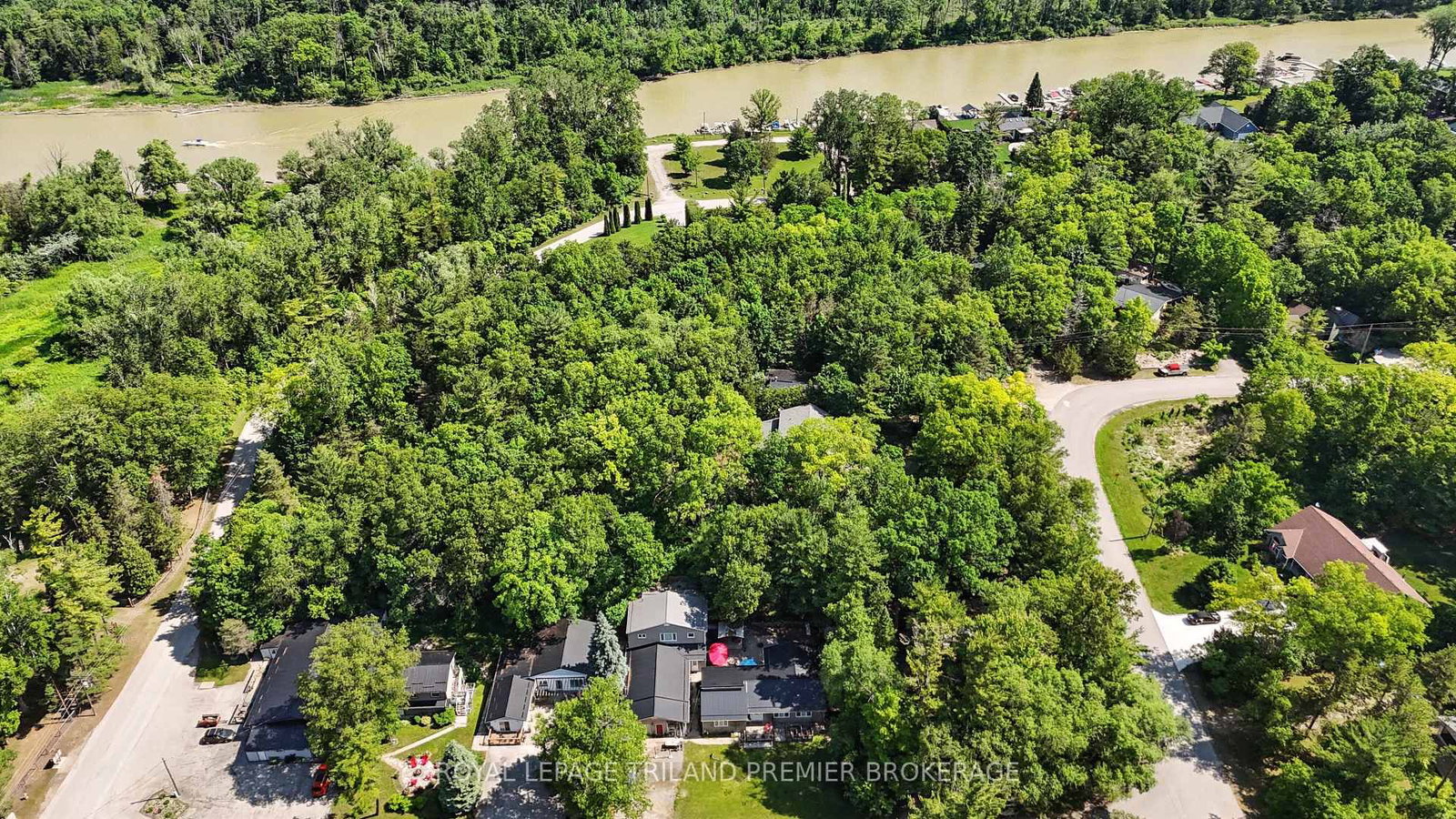 7710 Clayton Street • Lambton Shores, ON photo 48