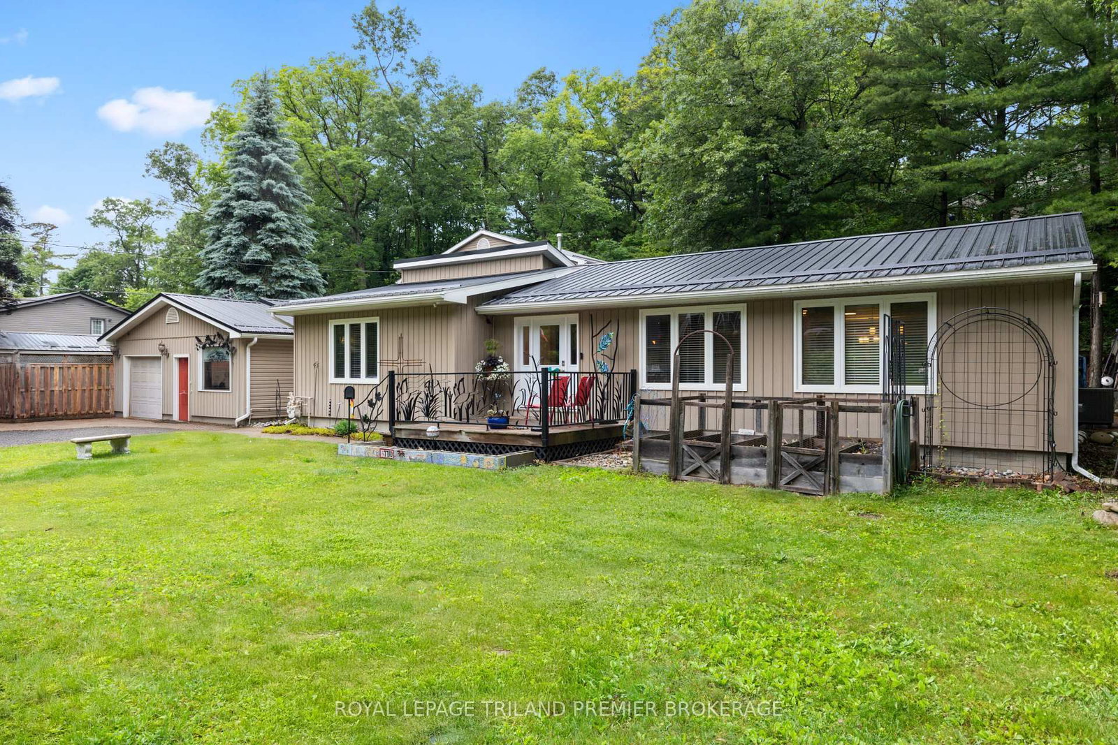 7710 Clayton Street • Lambton Shores, ON photo 50