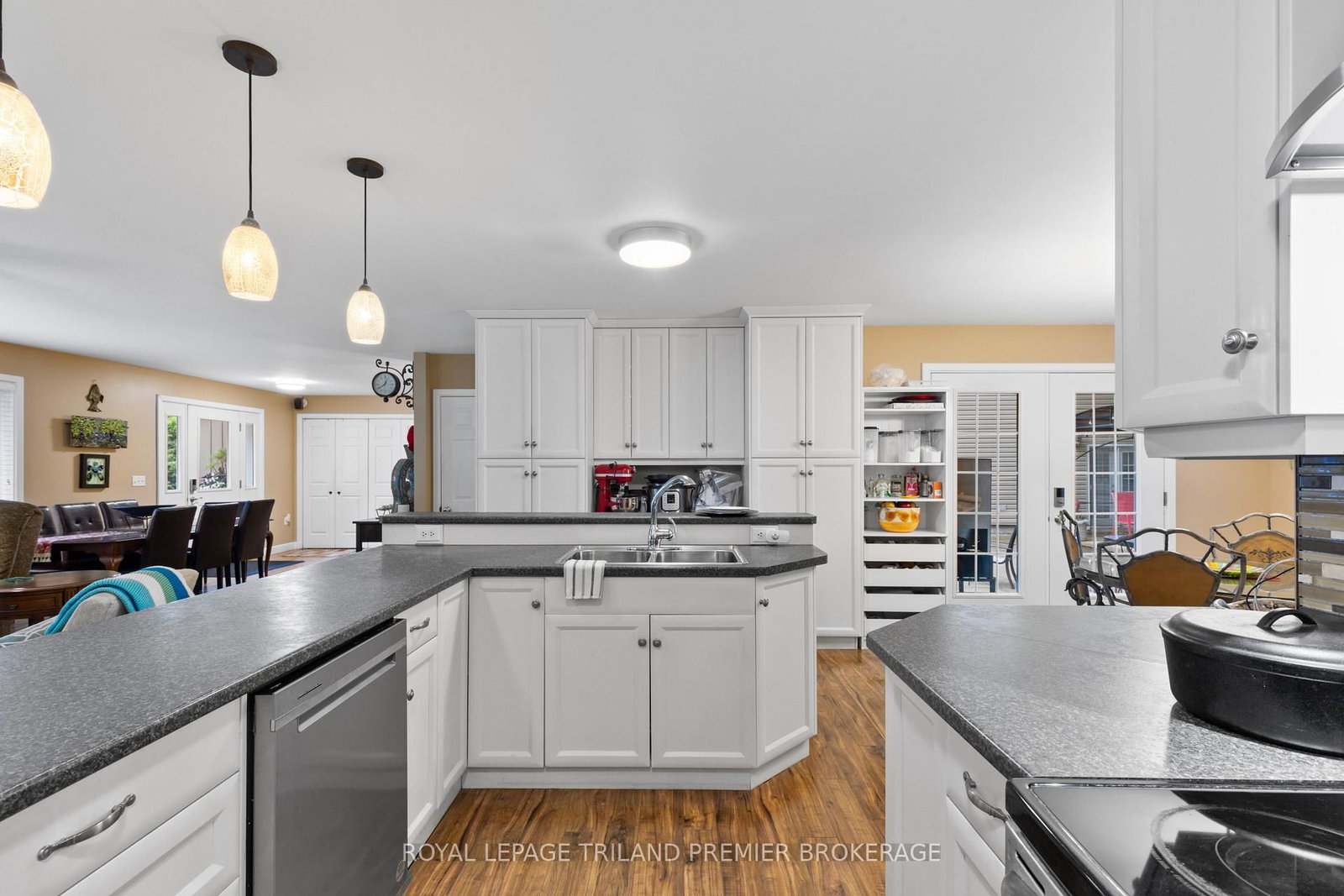 7710 Clayton Street • Lambton Shores, ON photo 9