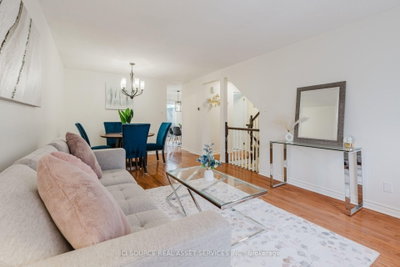 149 Woodgate Way • Ottawa, ON photo 9