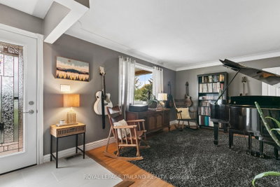 298 Sunset Drive • Central Elgin, ON photo 5