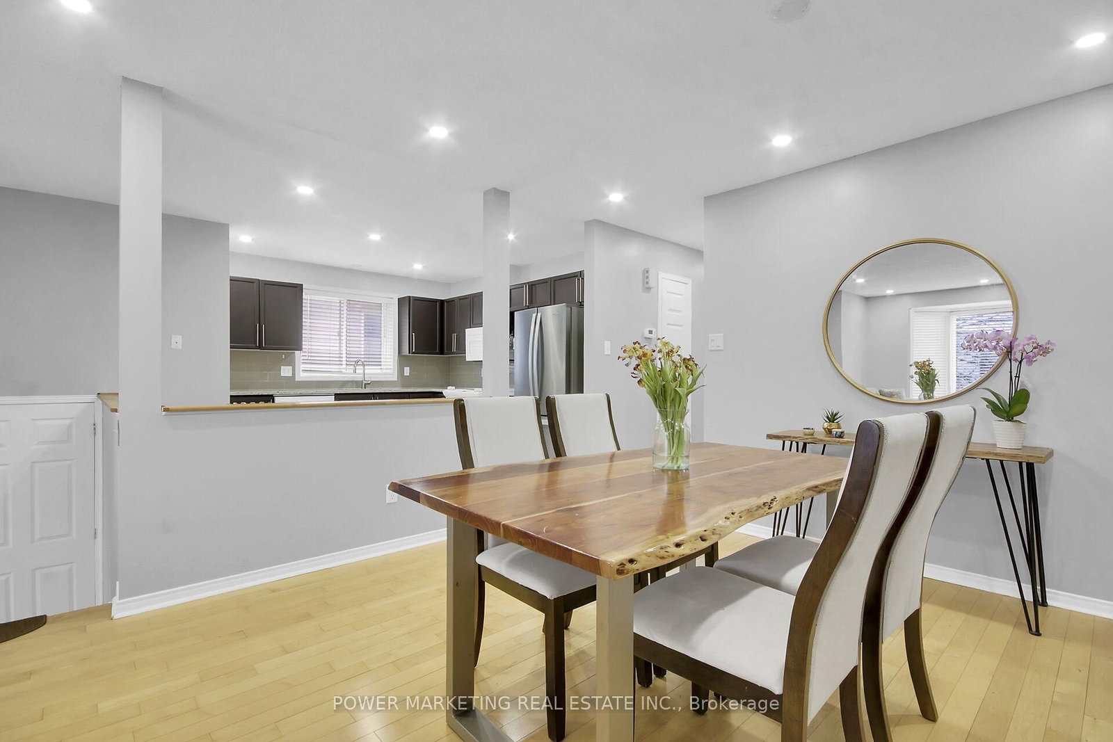 181 MOUNTSHANNON Drive • Ottawa, ON photo 10