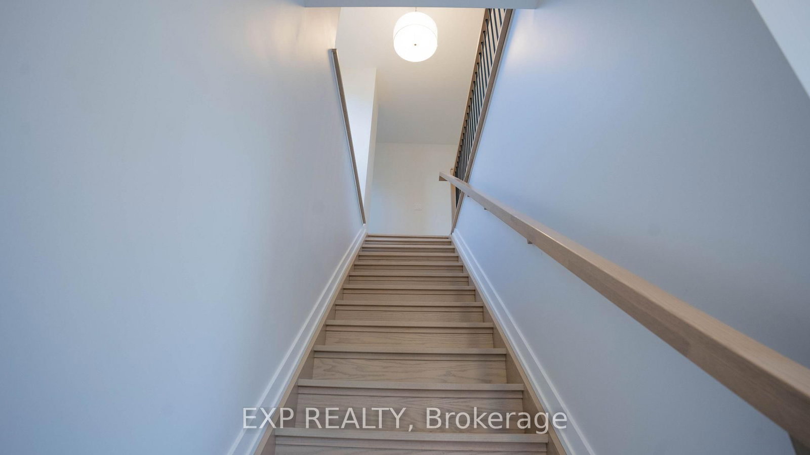 236 Woodroffe Avenue • Ottawa, ON photo 20