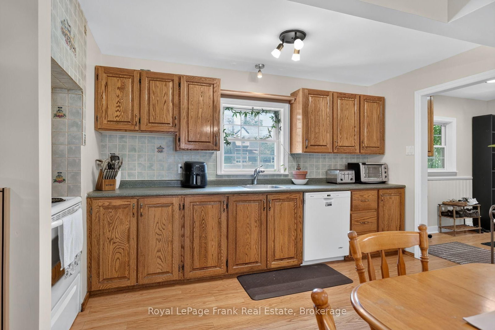 728 Hurley Street • Peterborough, ON photo 10