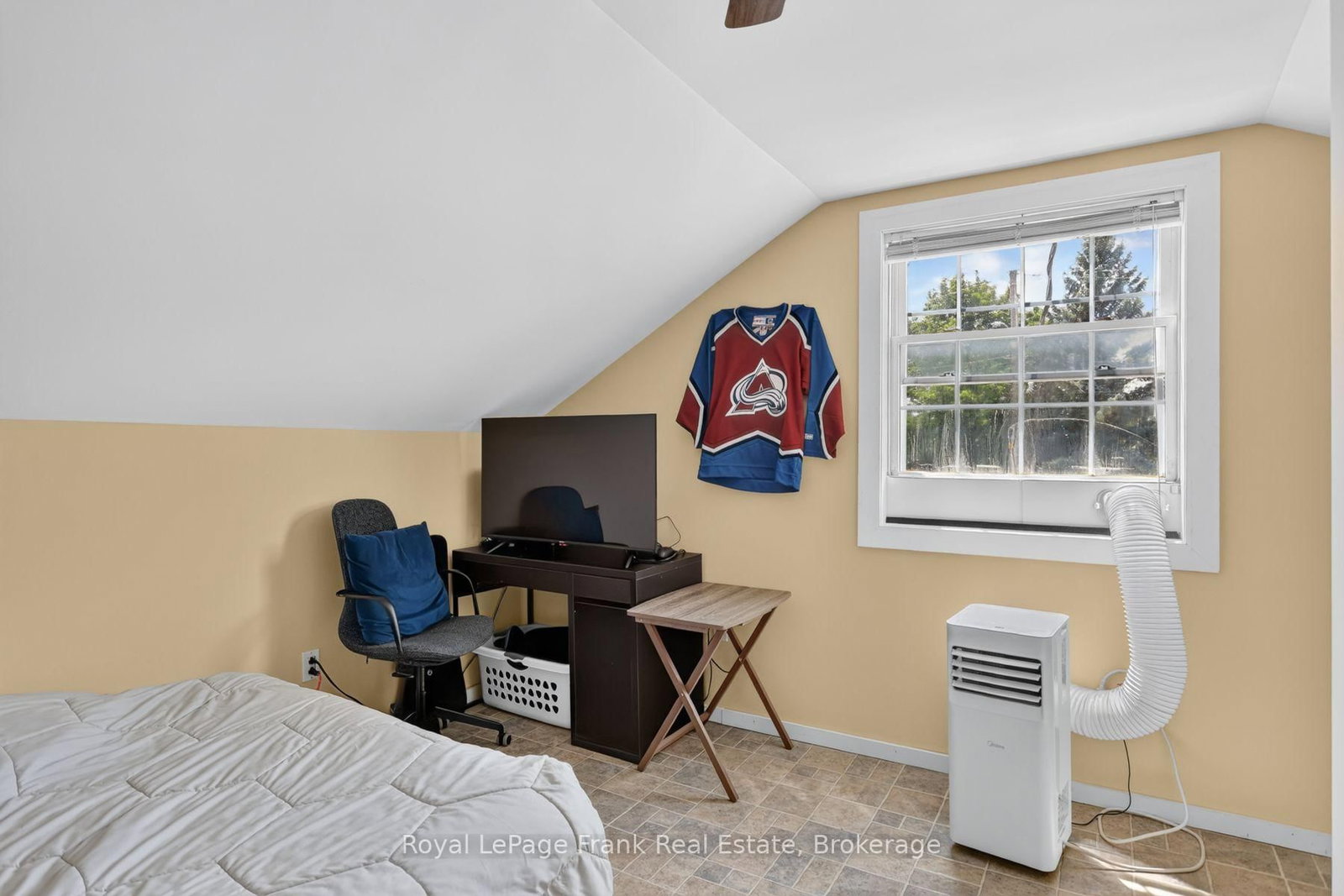 728 Hurley Street • Peterborough, ON photo 34