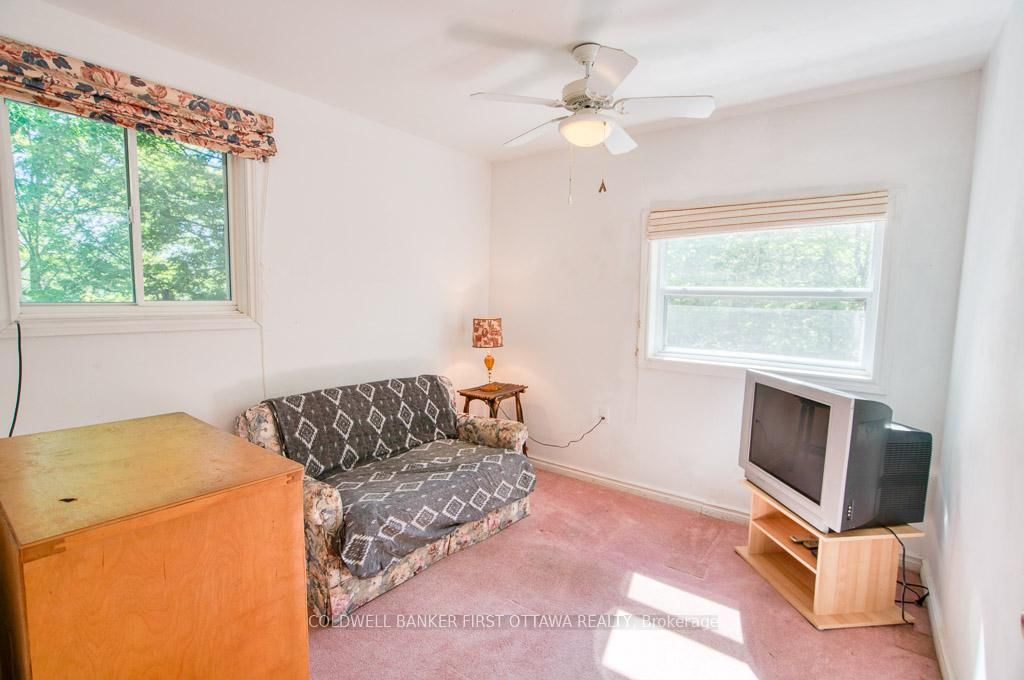 1301 D Guigue Road • Sharbot Lake, ON photo 23