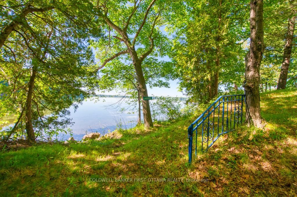 1301 D Guigue Road • Sharbot Lake, ON photo 8