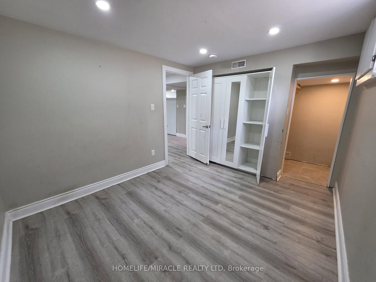 7150 Douglas Crescent • Niagara Falls, ON photo 13