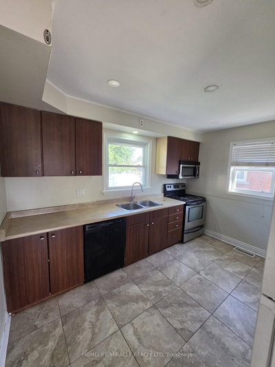 7150 Douglas Crescent • Niagara Falls, ON photo 4
