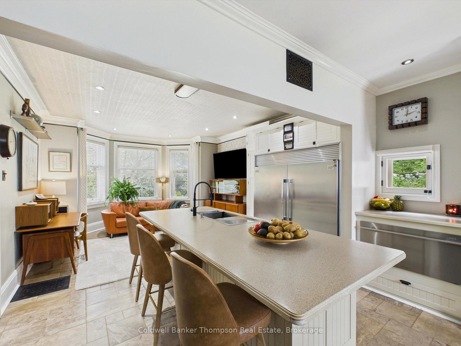 120 Sharpe Street • Burk's Falls, ON photo 4