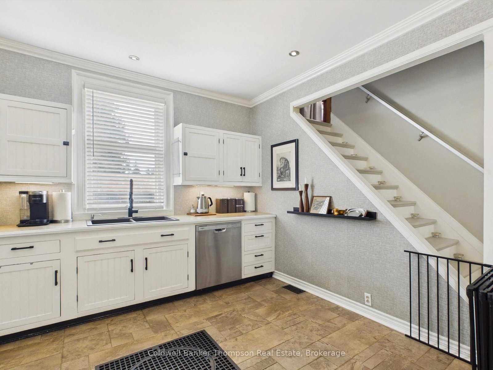 120 Sharpe Street • Burk's Falls, ON photo 6