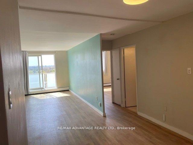 1103 - 563 Mornington Avenue