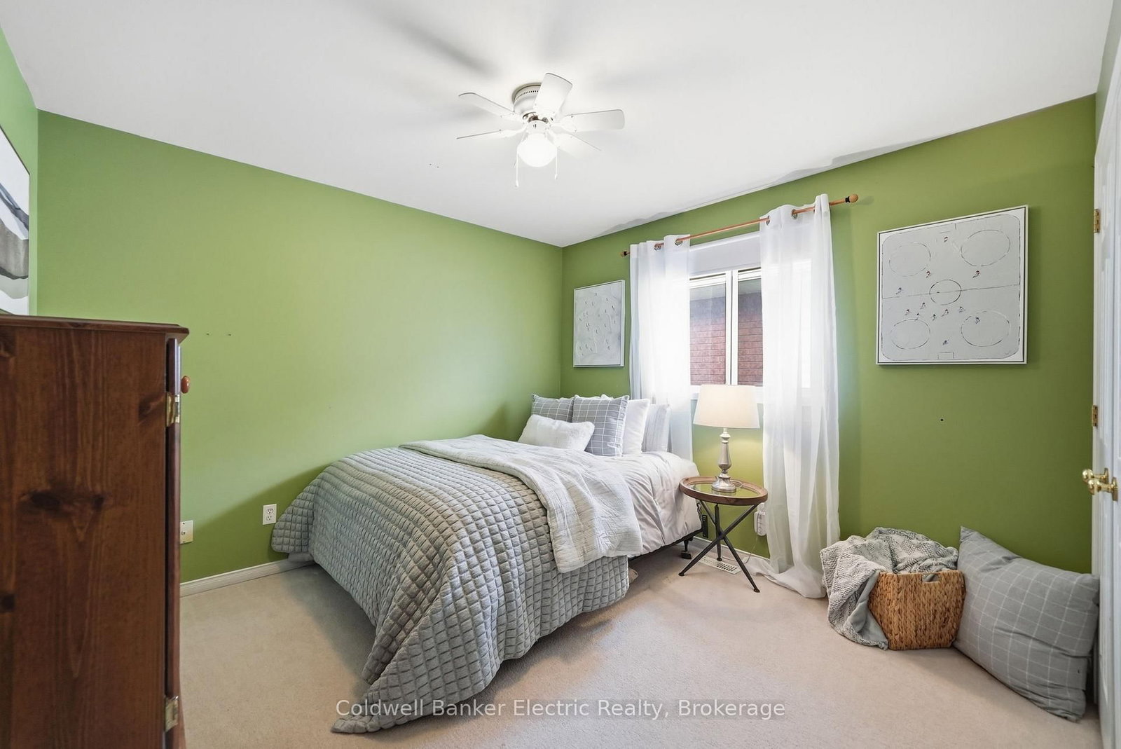 854 Abbey Lane • Peterborough, ON photo 10