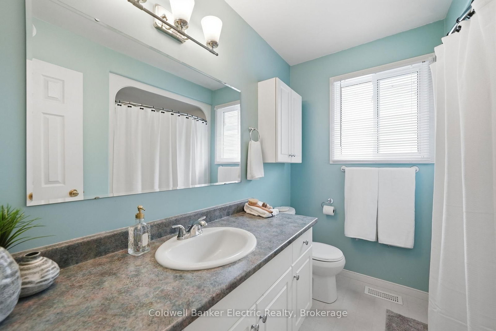 854 Abbey Lane • Peterborough, ON photo 13